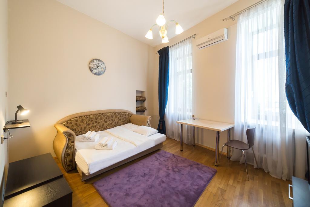 Cozy Apartment In Centre Of Kiev Ngoại thất bức ảnh