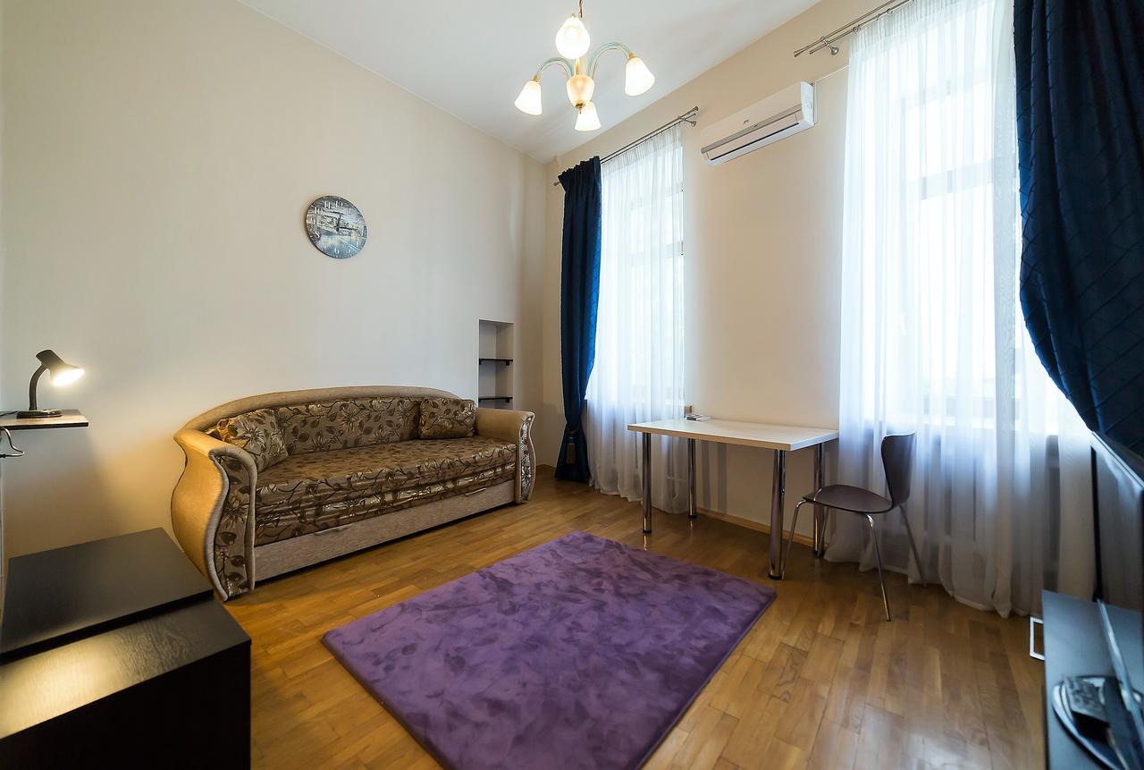 Cozy Apartment In Centre Of Kiev Ngoại thất bức ảnh